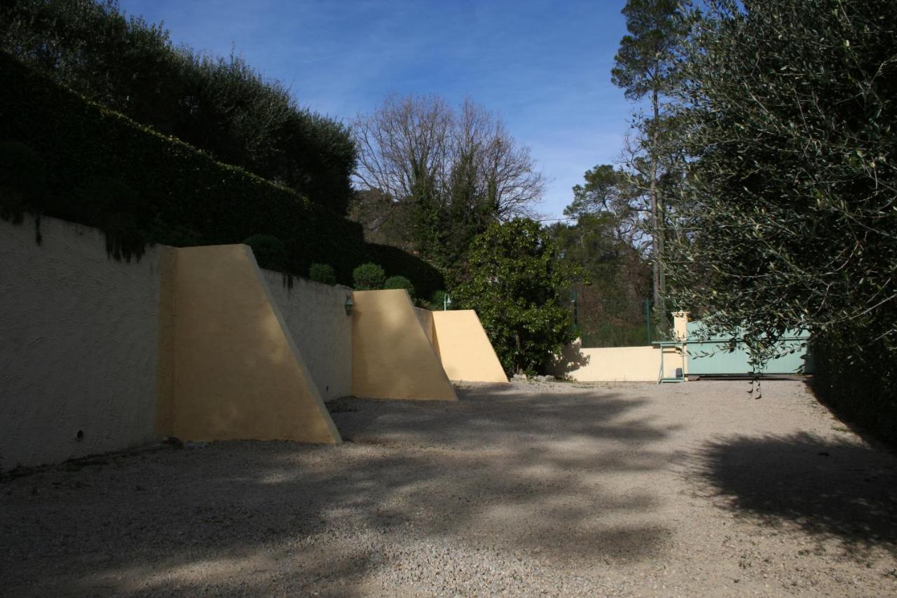 Le Mas Des Tarentes Chambres D'Hotes Trans-en-Provence Eksteriør billede