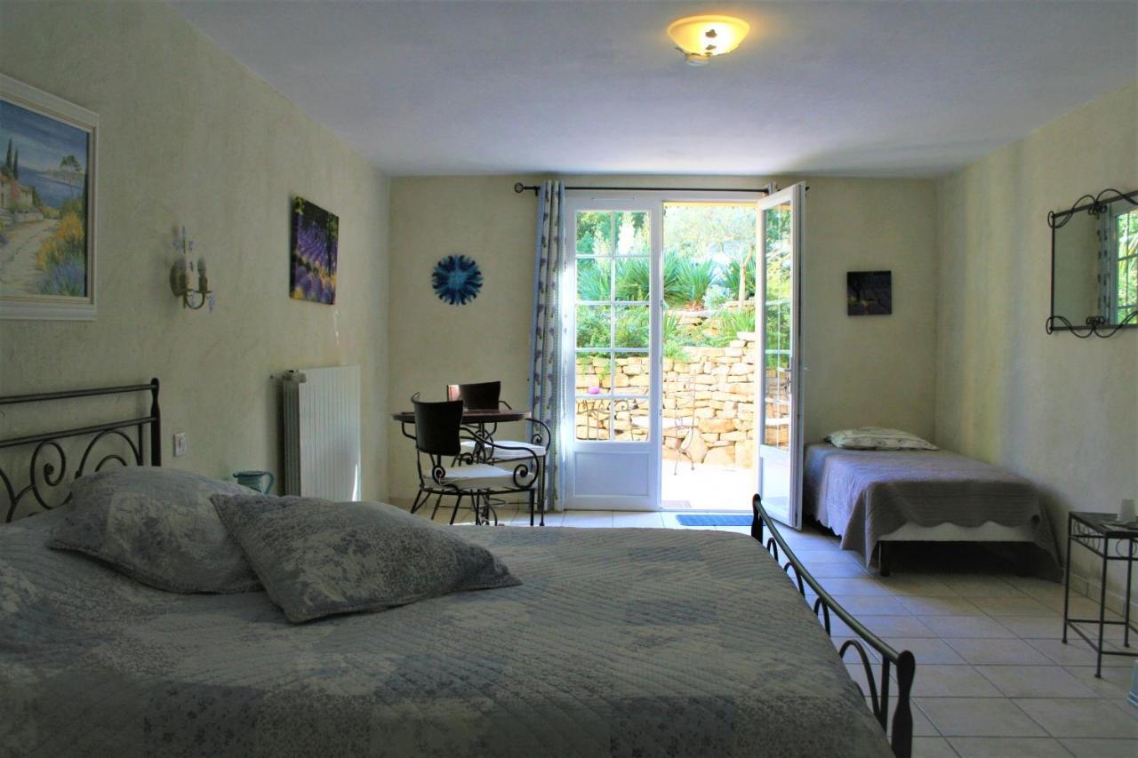 Le Mas Des Tarentes Chambres D'Hotes Trans-en-Provence Eksteriør billede