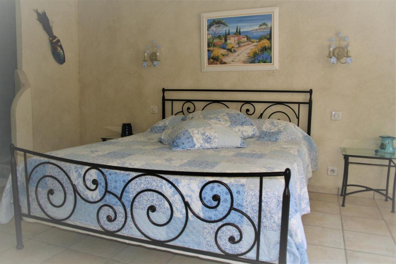 Le Mas Des Tarentes Chambres D'Hotes Trans-en-Provence Eksteriør billede
